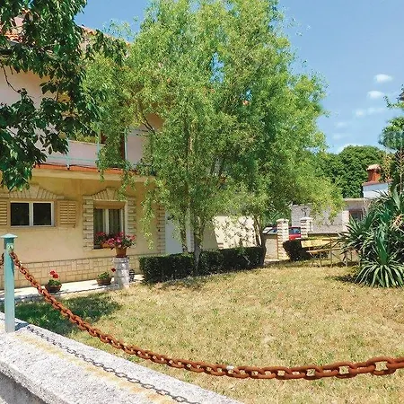 House Rafe 1428 *