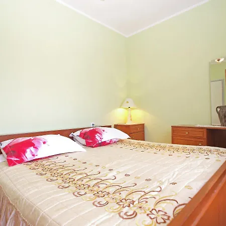 House Rafe 1428 Dom wakacyjny Marčana
